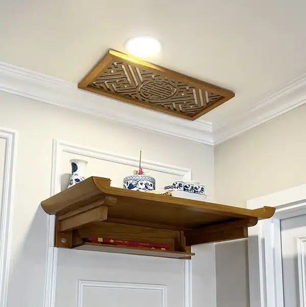 Bàn thờ treo tường